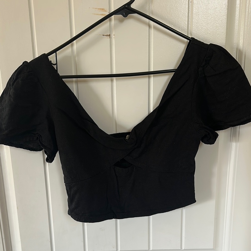 Francesca's Black Crop Cut Out Blouse